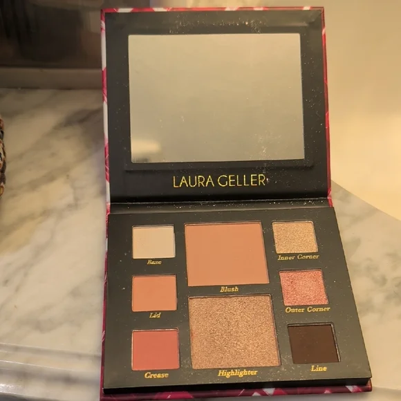 Laura Geller The Social Butterfly Face Palette W Eye Shadow, Blush Highlighter - Picture 2 of 6